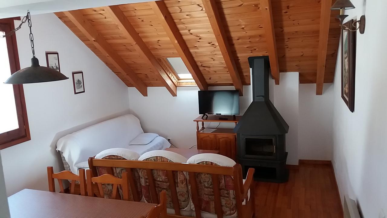 Apartaments Morello Esterri D'Aneu Εξωτερικό φωτογραφία